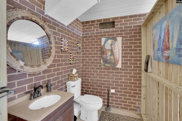 1633 BARRACKS Drive, Gilbert, SC 29054