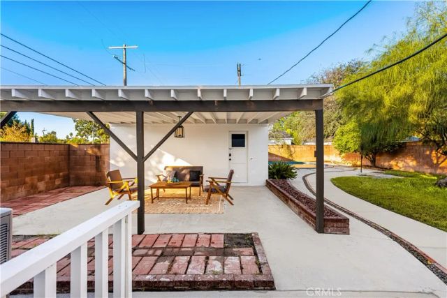 7001 Lasaine Avenue, Van Nuys, CA 91406