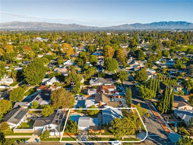7001 Lasaine Avenue, Van Nuys, CA 91406