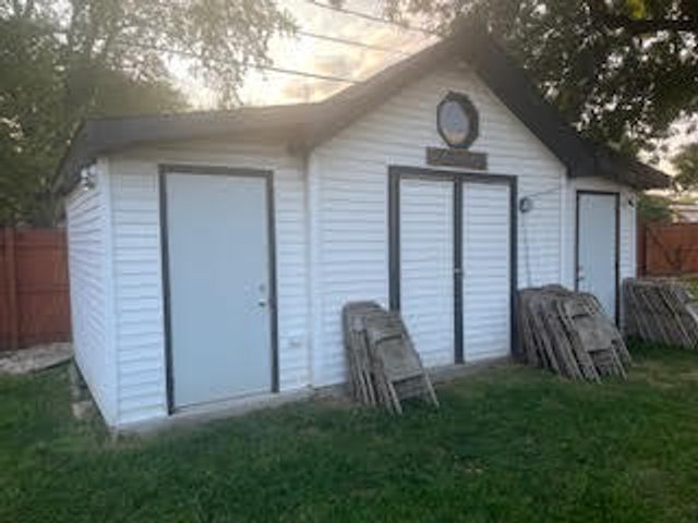 9306 S Central Avenue, Oak Lawn, IL 60453