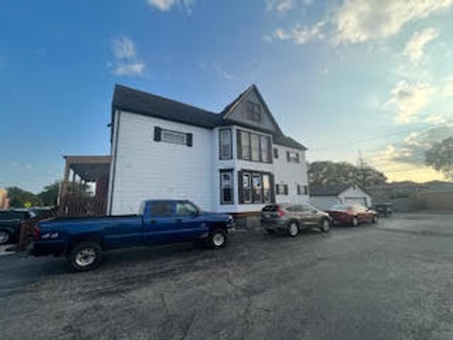9306 S Central Avenue, Oak Lawn, IL 60453