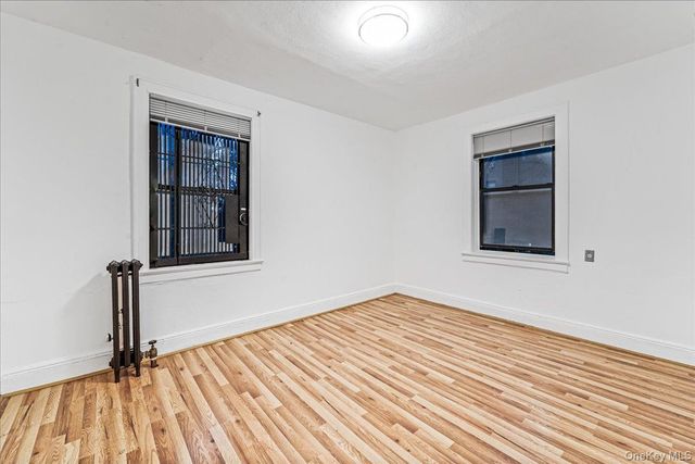 61-40 Saunders A11, Rego Park, NY 11374