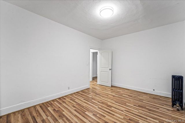 61-40 Saunders A11, Rego Park, NY 11374