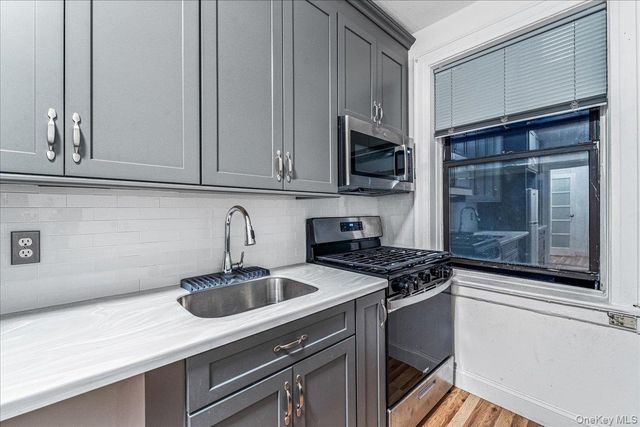 61-40 Saunders A11, Rego Park, NY 11374