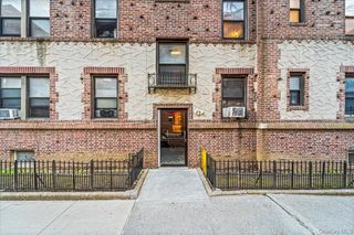61-40 Saunders A11, Rego Park, NY 11374