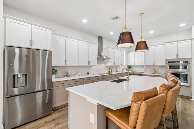 6107 NIKKI LANE LANE, Odessa, FL 33556
