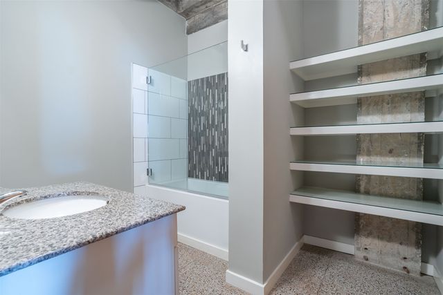 221 W Lancaster Avenue 9005, Fort Worth, TX 76102