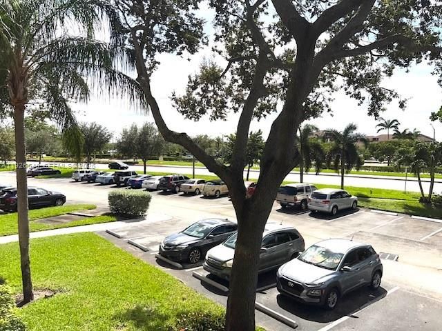 13455 SW 9th Ct 216J, Pembroke Pines, FL 33027