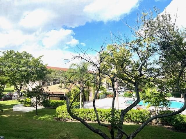 13455 SW 9th Ct 216J, Pembroke Pines, FL 33027