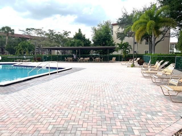 13455 SW 9th Ct 216J, Pembroke Pines, FL 33027