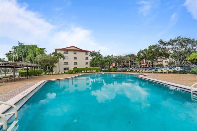 13455 SW 9th Ct 216J, Pembroke Pines, FL 33027