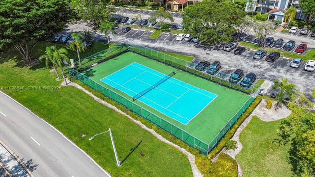 13455 SW 9th Ct 216J, Pembroke Pines, FL 33027