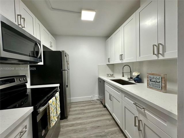 13455 SW 9th Ct 216J, Pembroke Pines, FL 33027