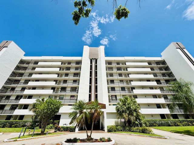 1266 S Military Trail 561, Deerfield Beach, FL 33442