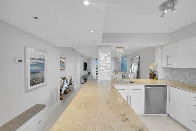 1266 S Military Trail 561, Deerfield Beach, FL 33442