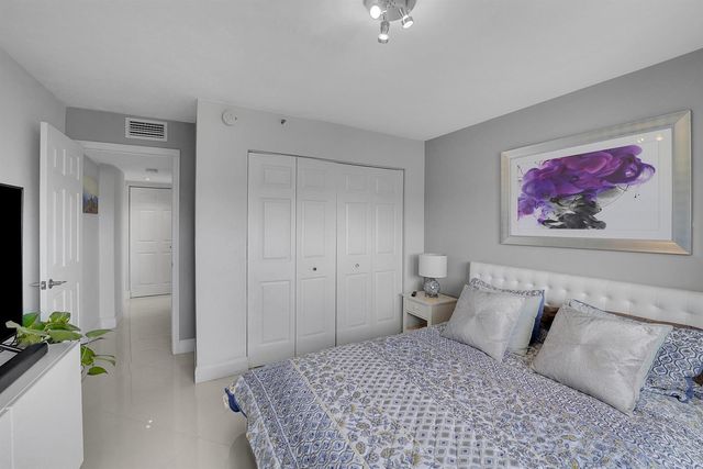 1266 S Military Trail 561, Deerfield Beach, FL 33442