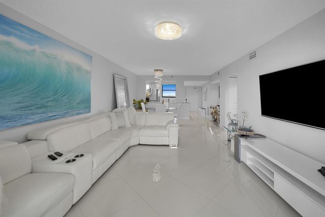 1266 S Military Trail 561, Deerfield Beach, FL 33442