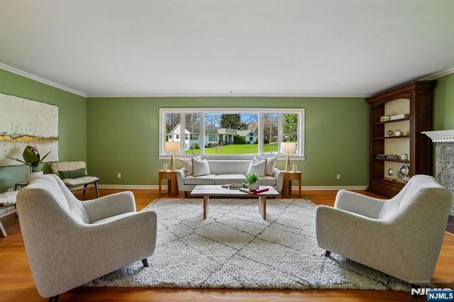 5 Witherspoon Road, Clifton, NJ 07013