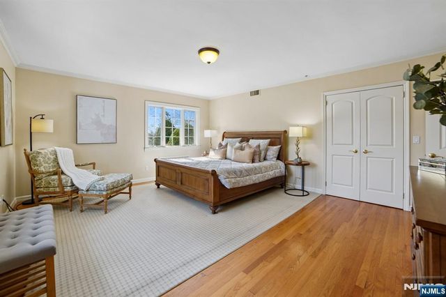 5 Witherspoon Road, Clifton, NJ 07013