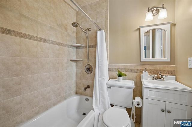 5 Witherspoon Road, Clifton, NJ 07013