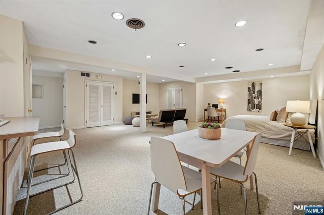 5 Witherspoon Road, Clifton, NJ 07013