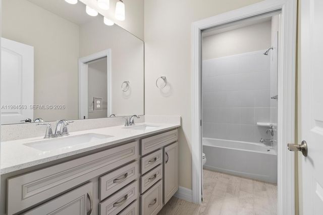 8185 Tailshot Ct, Lake Worth, FL 33467