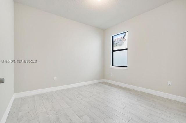 8185 Tailshot Ct, Lake Worth, FL 33467