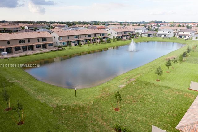 8185 Tailshot Ct, Lake Worth, FL 33467