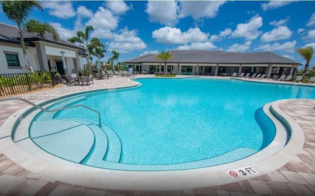 8185 Tailshot Ct, Lake Worth, FL 33467