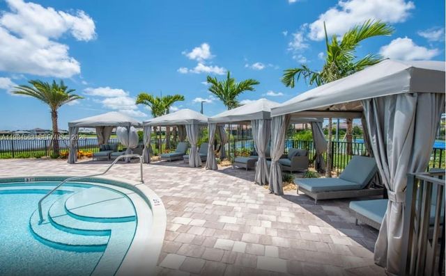 8185 Tailshot Ct, Lake Worth, FL 33467