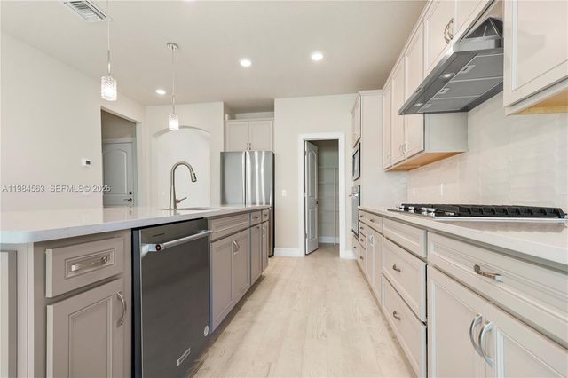 8185 Tailshot Ct, Lake Worth, FL 33467