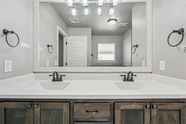 2208 Rivera Road, Yukon, OK 73099