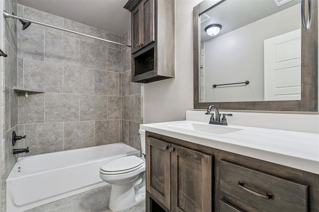 2208 Rivera Road, Yukon, OK 73099