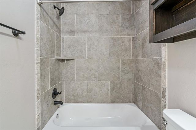 2208 Rivera Road, Yukon, OK 73099