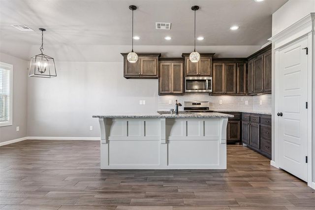 2208 Rivera Road, Yukon, OK 73099