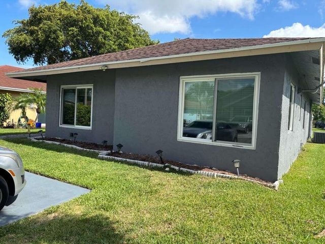 5369 Gene Circle, West Palm Beach, FL 33415
