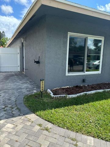 5369 Gene Circle, West Palm Beach, FL 33415