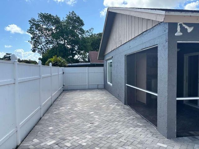 5369 Gene Circle, West Palm Beach, FL 33415