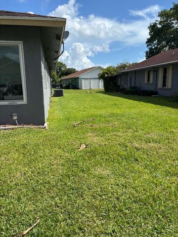 5369 Gene Circle, West Palm Beach, FL 33415