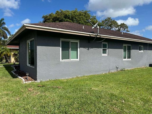 5369 Gene Circle, West Palm Beach, FL 33415