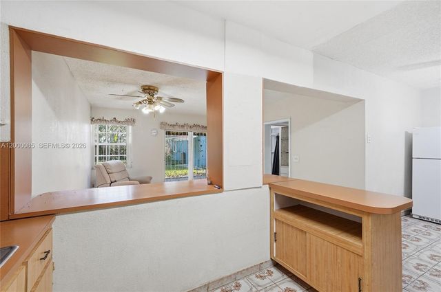 490 E 45th St, Hialeah, FL 33013