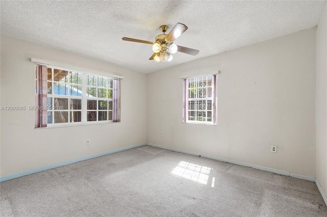 490 E 45th St, Hialeah, FL 33013