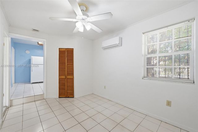 490 E 45th St, Hialeah, FL 33013