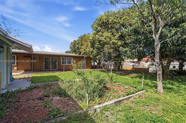 490 E 45th St, Hialeah, FL 33013