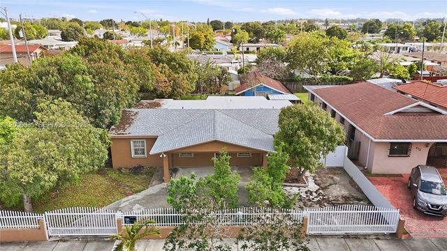 490 E 45th St, Hialeah, FL 33013