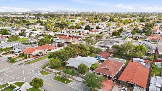 490 E 45th St, Hialeah, FL 33013