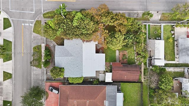 490 E 45th St, Hialeah, FL 33013