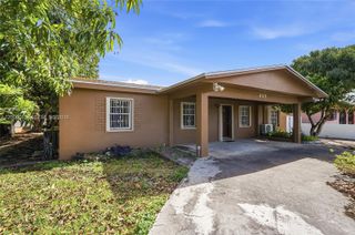 490 E 45th St, Hialeah, FL 33013