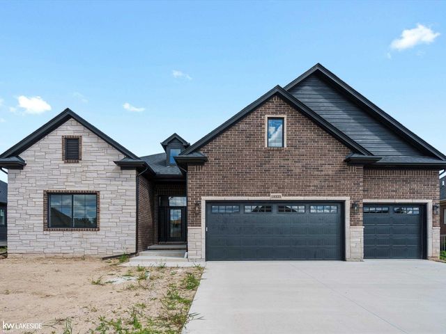 19335 Springbrook Drive 177, Macomb, MI 48044