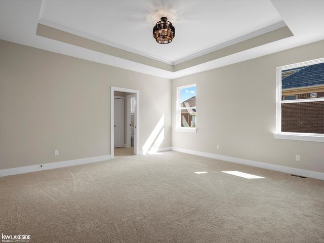 19335 Springbrook Drive 177, Macomb, MI 48044